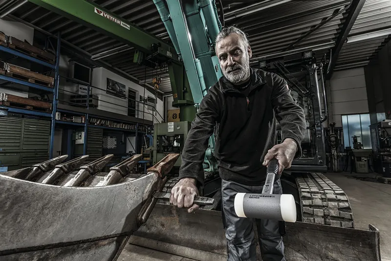 SUPERCRAFT-Schonhammer D=30 mm , mit bruchsicherem Stahlrohrstiel und ergonomisch geformtem, rutschsicherem Griff 2