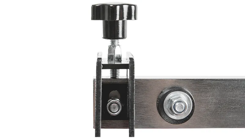 Fliesenschneider GigaCut 1600 mm mit Laser und Höhenverstellung-Führungsschiene 6