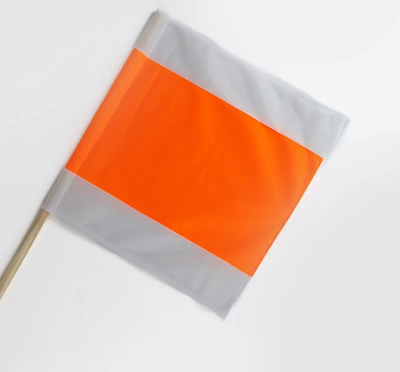 Warnfahne 500 x 500 mm weiß-orange-weiß mit Schlaufe und Holzstiel 1