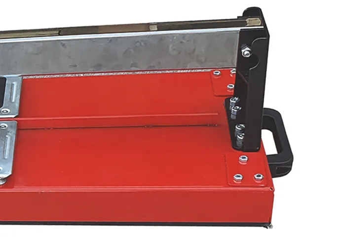 Fliesenschneider Gigabreaker 1200 mm für 20 mm Platten mit Tischbeinen 4