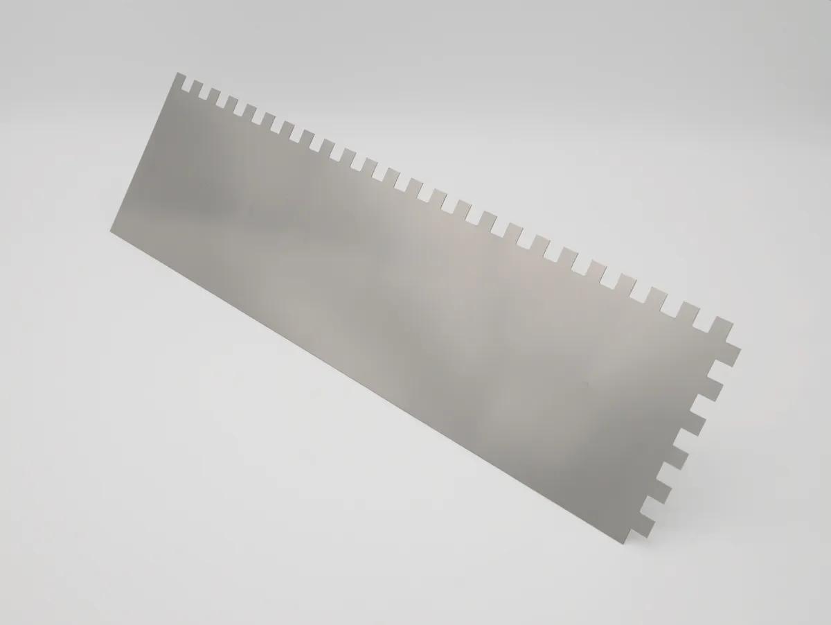 Schweizer Glättekelle 10x10x10 rostfrei Softgriff 1