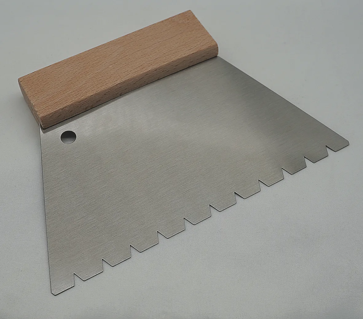 Kleberspachtel 180 mm Zahnung B10 2
