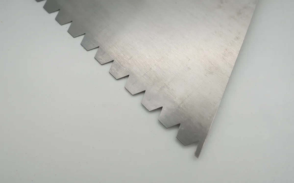 Linoleum Spachtel 18 mm Zahnung B12 1